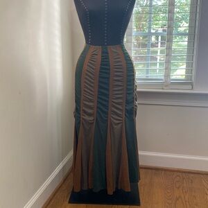 Skirt/sleeveless dress